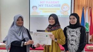 Kegiatan “My Parent My Teacher” Meriahkan Hari Guru Nasional di SD Islam Hidayatullah Semarang